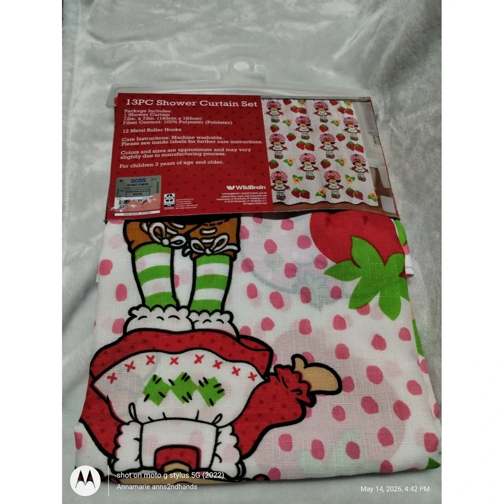 Strawberry Shortcake 13PC Shower Curtain Set 72x72 w/ 12 Metal Roller Hooks NEW